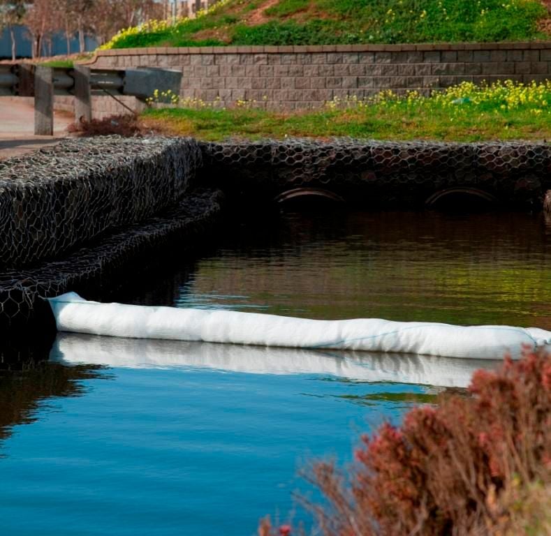 5 Products Everyone Cleaning up Oil Spills Should Be Using: Part Two 5 Products Everyone Cleaning up Oil Spills Should Be Using: Part Two